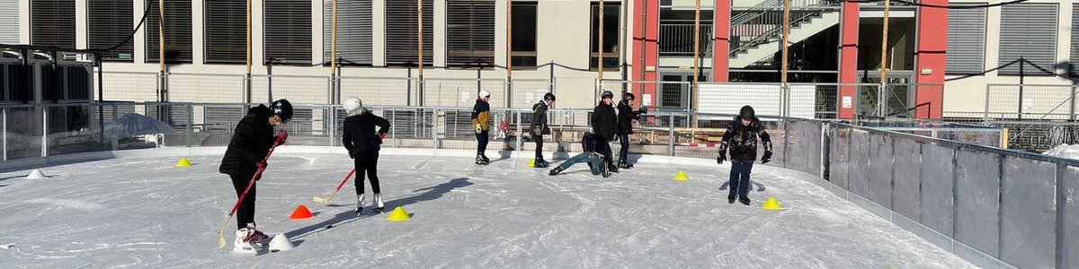 Action am Eislaufplatz